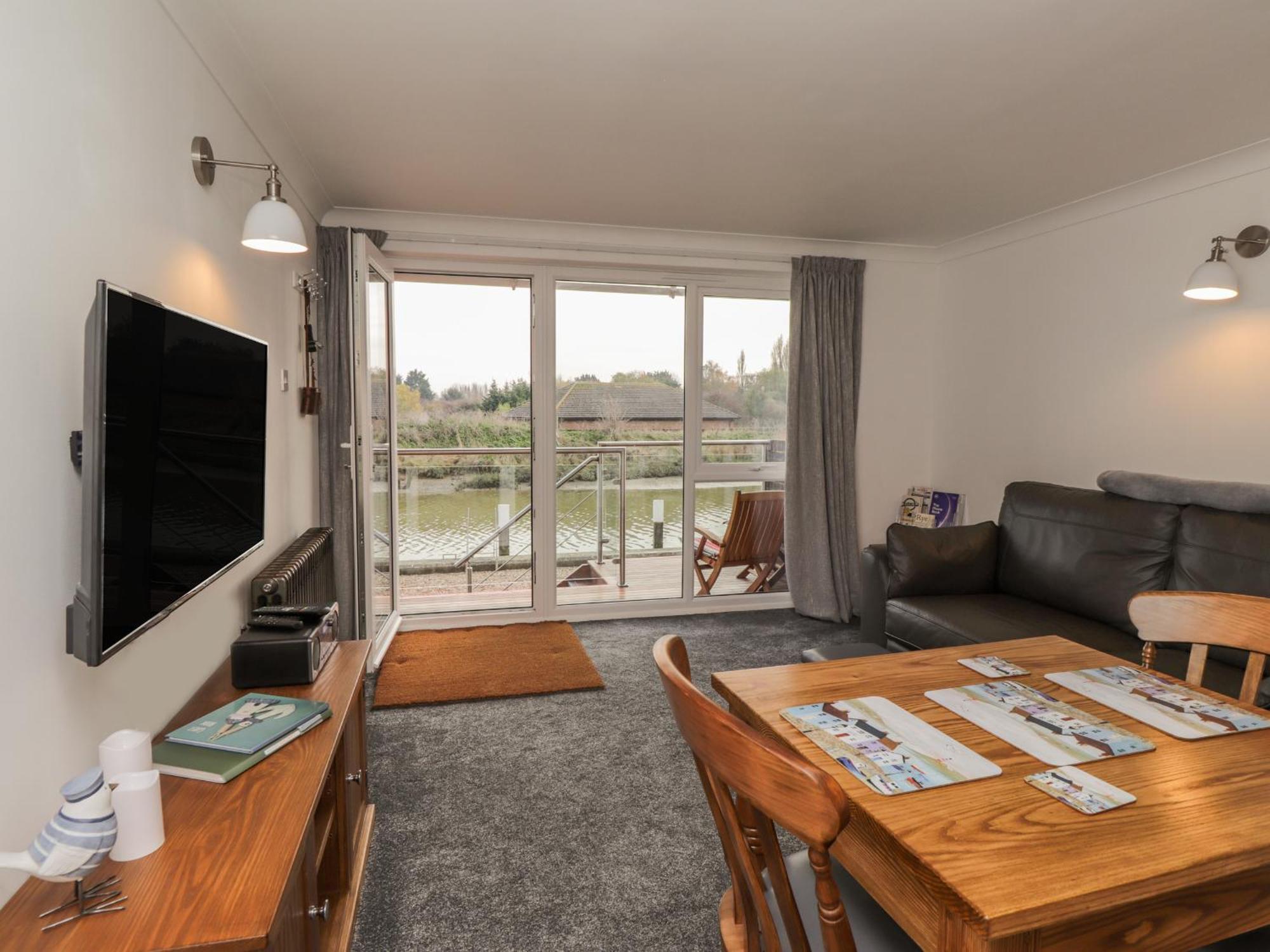 7 Waves Apartment Рай Екстериор снимка