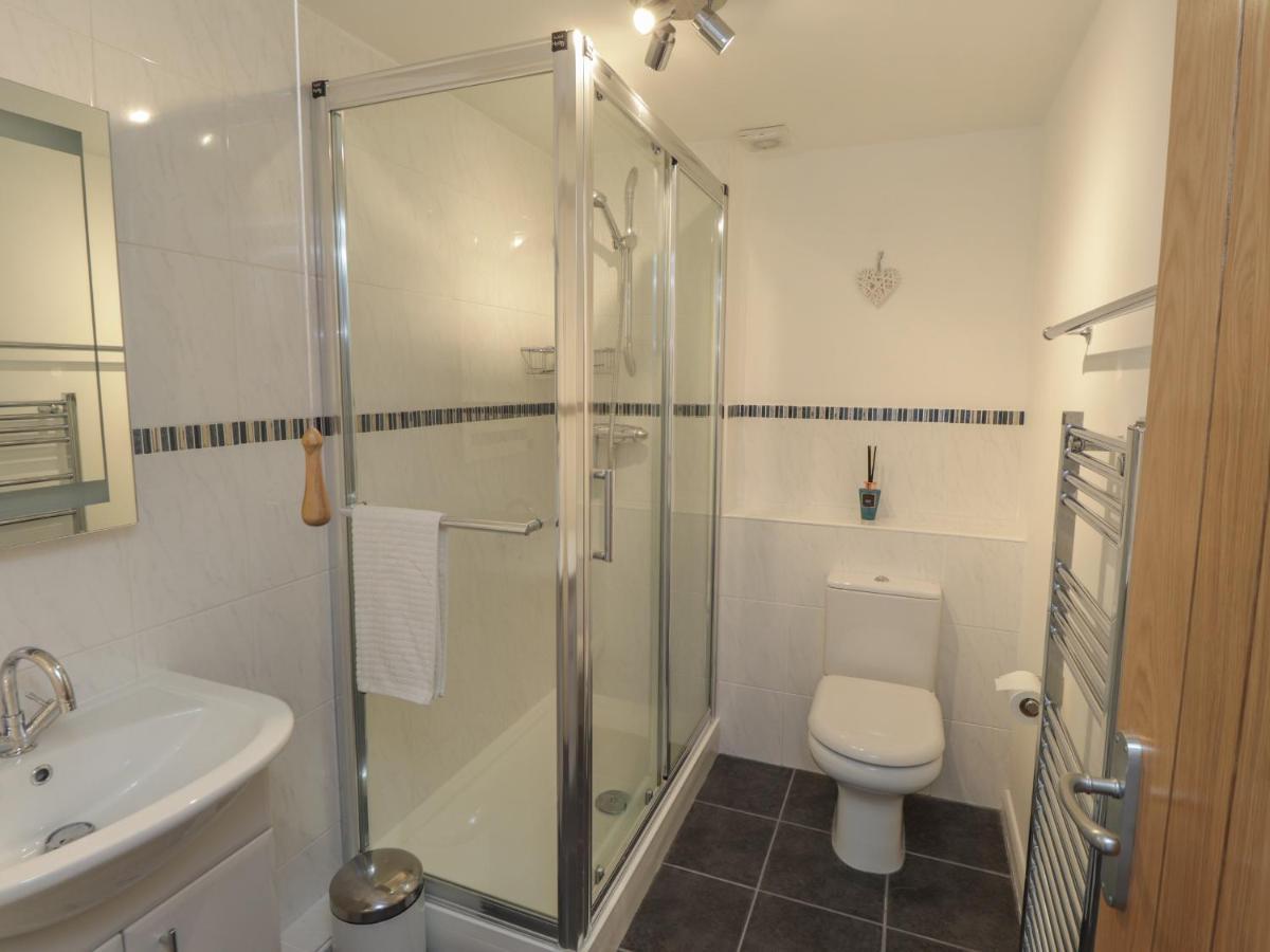 7 Waves Apartment Рай Екстериор снимка